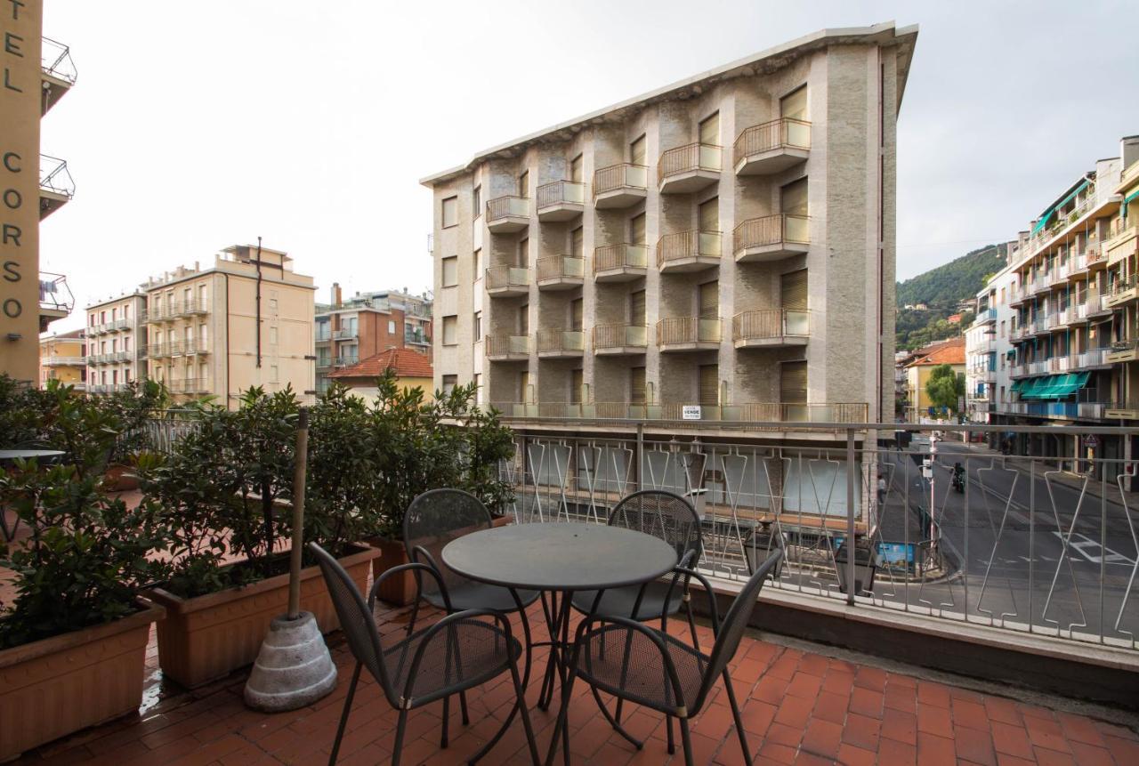 Hotel Corso Alaxi Hotels Alassio Esterno foto